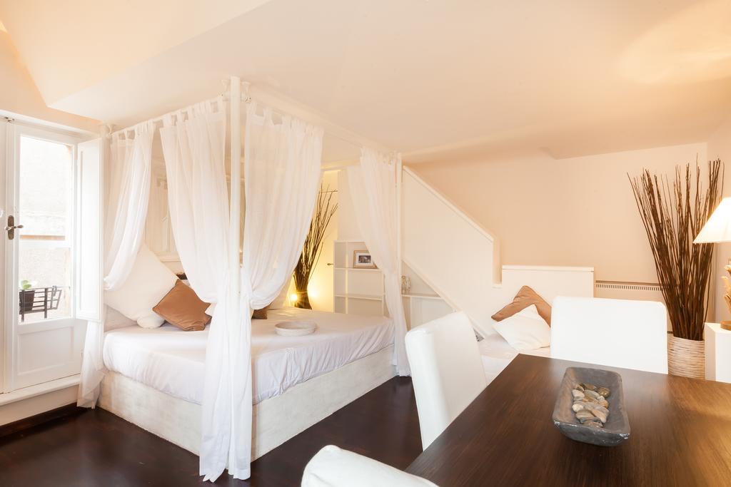 Casa Serena Rome Room photo